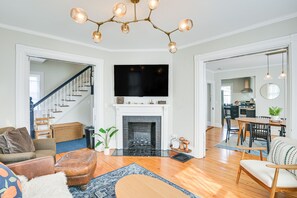 TV, fireplace, books - Bright & Pet-friendly Home: 2 Mi to Harvard Square (Watertown)