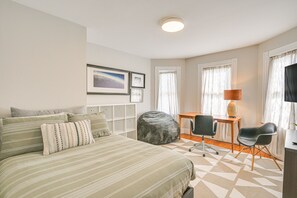 Ferienhaus (4 Bedrooms) | 4 Schlafzimmer, laptopgeeigneter Arbeitsplatz, Bügeleisen/Bügelbrett