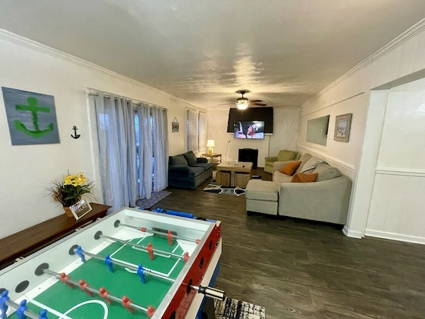 Spielezimmer