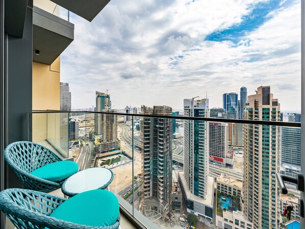 Room amenity - Luxury 2BR Oasis Min Walk to Dubai Mall (Dubai)