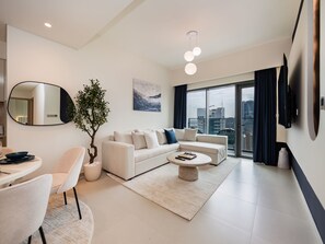 Living area - Luxury 2BR Oasis Min Walk to Dubai Mall (Dubai)