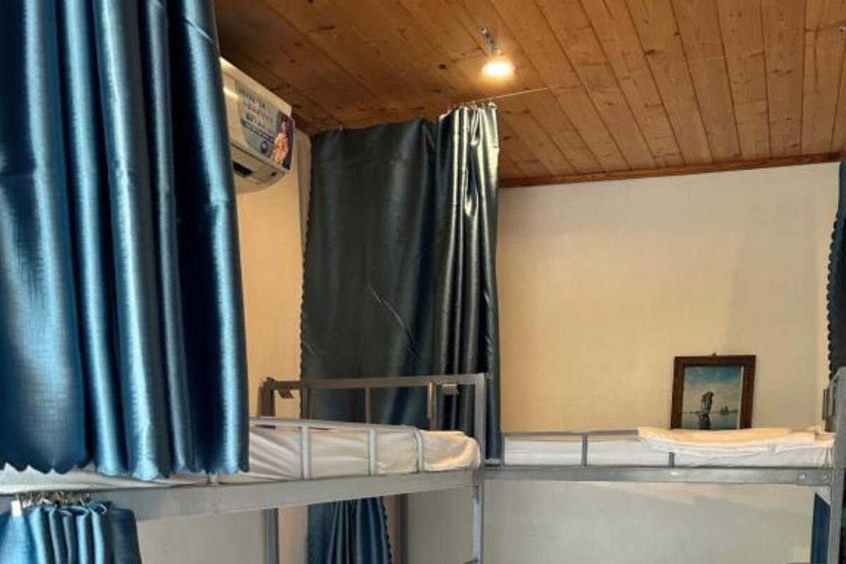 Dormitorio condiviso Economy | Insonorizzazione, ferro/asse da stiro, Wi-Fi gratuito