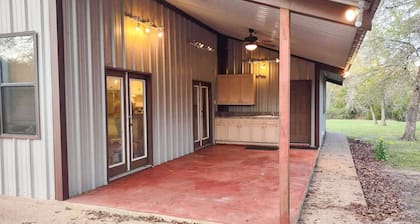Oma's Haus in Franklin - Near Franklin Ranch Baseball Fields!