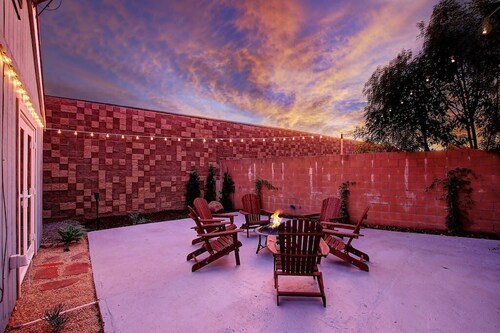 Beachy & Spacious Home in Carp