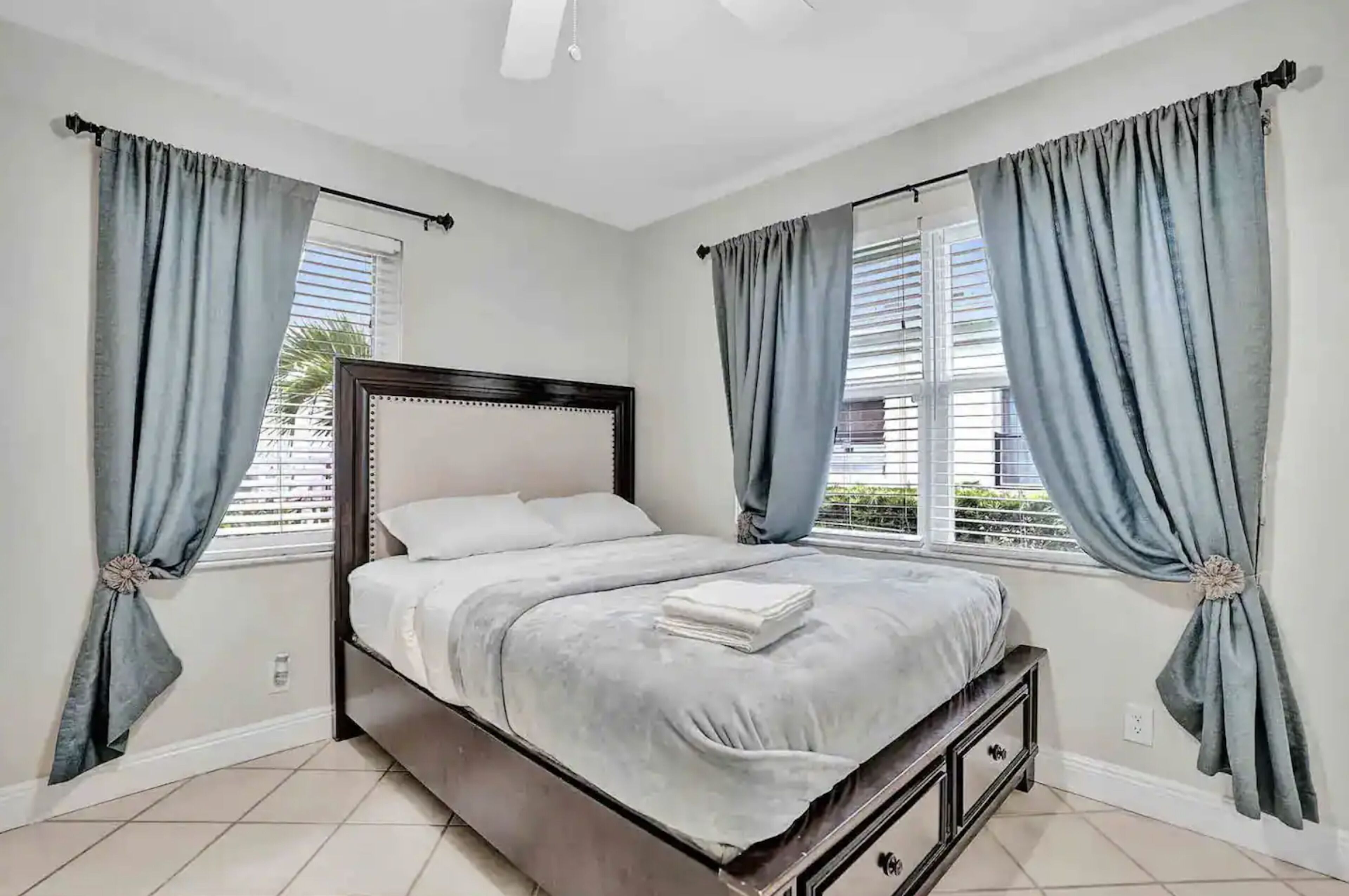 Villa, 3 Bedrooms | 3 bedrooms, individually decorated, individually furnished, desk