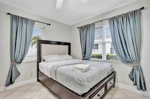 Huvila, 3 makuuhuonetta | 3 makuuhuonetta, yksilöllisesti sisustettu, yksilöllisesti kalustettu