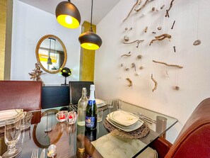 Dining - Sira House by Hello Homes Sitges (Sitges)