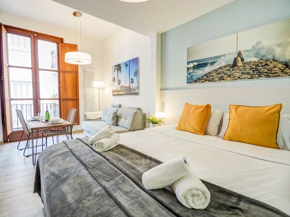 1 camera, ferro/asse da stiro, Wi-Fi gratuito, lenzuola