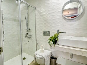 Hair dryer, towels