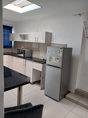 Microones i placa de cuina