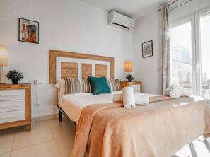 2 quartos, ferros/tábuas de passar roupa, Wi-Fi de cortesia