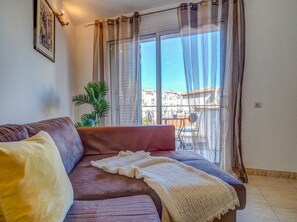 TV - Sunlight by Hello Homes Sitges (Sitges)