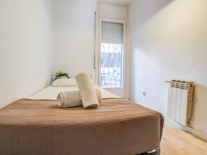 2 soverom, strykejern/-brett, wi-fi (inkludert) og sengetøy