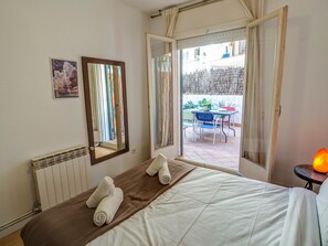3 chambres, fer et planche à repasser, accès au Wi-Fi (inclus)