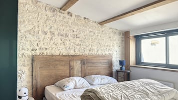 2 bedrooms