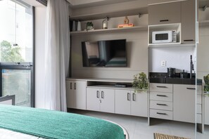 1 bedroom, desk, free WiFi, bed sheets