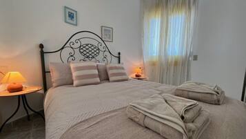 3 chambres, coffres-forts dans les chambres, Wi-Fi gratuit