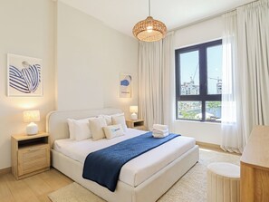 Comfort Apartment | Individually furnished, iron/ironing board, free WiFi, bed sheets - HiGuests - La Rive 2 (Dubai)