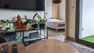 1 chambre, fer et planche Ă repasser, Wi-Fi, draps fournis