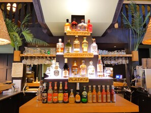 Bar (on property) - Contact Hotel B&G (Limoges)