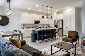 Interior - Pet Friendly Luxury Escape Minutes from Disney 347 (Davenport)