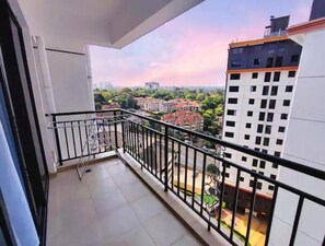 Property grounds - Cozy _2 bedroom Luxury furnished (Nairobi)