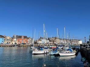 Marina - Capstan Cottage - harbour cottage with parking (Weymouth)