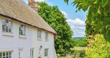 Martie Cottage - cosy cottage, idyllic village