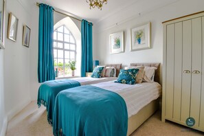 3 chambres, fer et planche à repasser, Wi-Fi gratuit, draps fournis