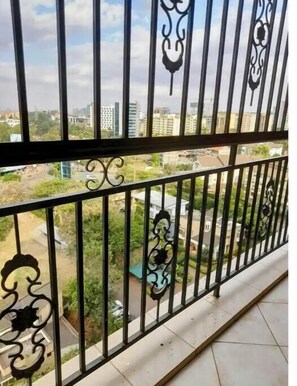 Interior - Cozy-3 bedroom full furnished apartment (Nairobi)