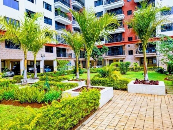 Exterior - Cozy-3 bedroom full furnished apartment (Nairobi)