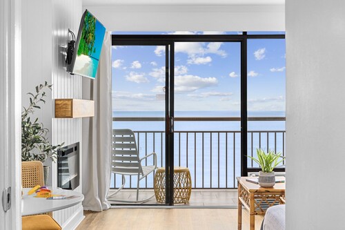 Newly Renovated Unit in The Caribbean! Make lasting memories!