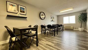 Café da manhã continental grátis todos os dias