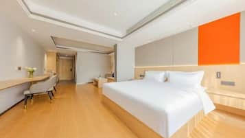 In-room safe, blackout curtains, free WiFi