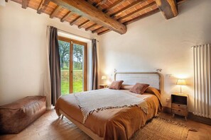 3 chambres, fer et planche à repasser, lit parapluie, Wi-Fi gratuit