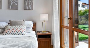 3 chambres, fer et planche à repasser, Wi-Fi gratuit, draps fournis