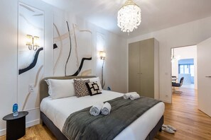 2 bedrooms, iron/ironing board, free WiFi, bed sheets - Sweett | Wagram X - Two Bedroom Apartment, Sleeps 4 (Paris)
