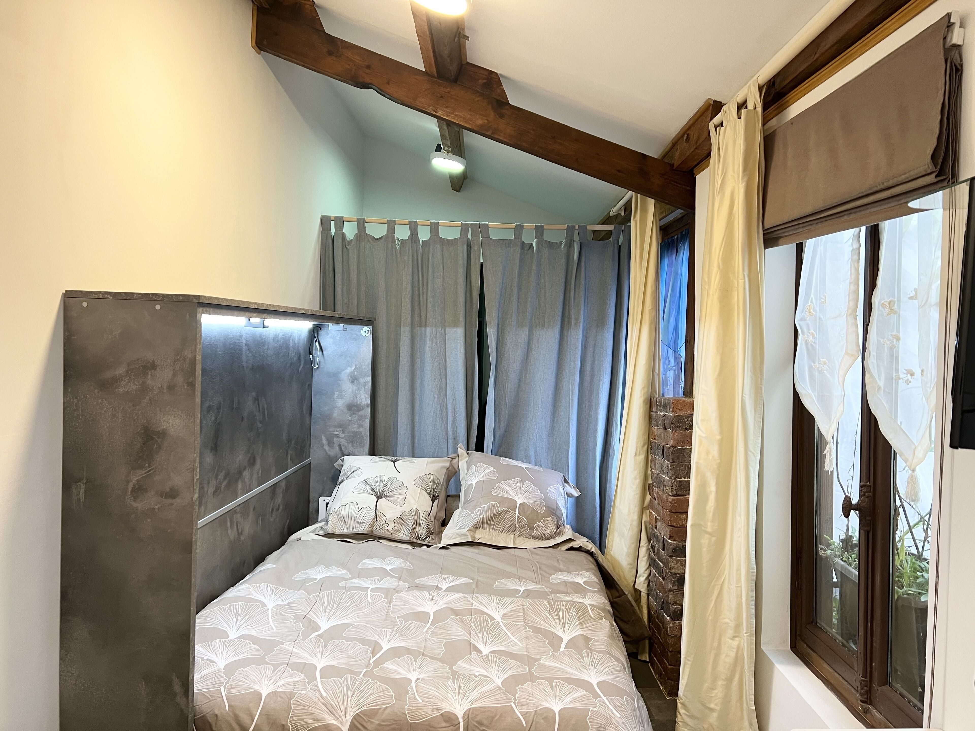 4 chambres, fer et planche à repasser, lit parapluie, Wi-Fi gratuit