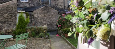 Cottage | Property grounds