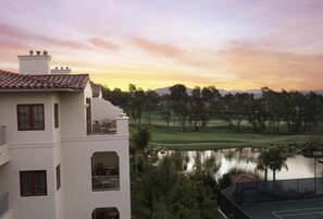Sports court - Two Bedroom Residence with Two King Beds in each seperate room (Carlsbad)