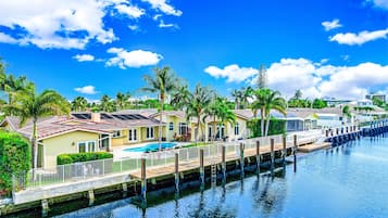 Udendørs pool, opvarmet pool