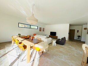 Interior - Arles : Villa Face Tour Luma (Arles)