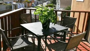 Apartment, 1 Bedroom, Balcony, Mountain View | Balcony
