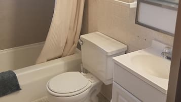 Handdoeken, toiletpapier