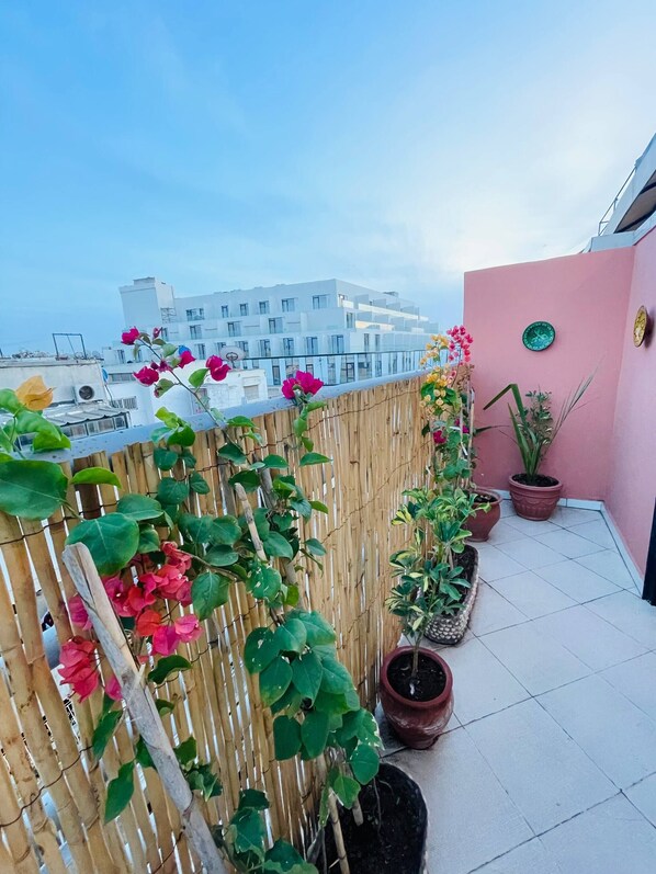 Apartment, 2 Bedrooms, Smoking, Balcony | Balcony - Beautiful Studio in the Heart of Casablanca (Casablanca)