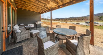 Smoky Mtn Views - Bowling, Indoor Pool, Theater