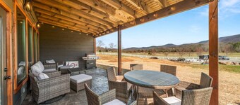 Smoky Mtn Views - Bowling, Indoor Pool, Theater