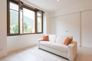 Apartment, 1 Bedroom | Living area