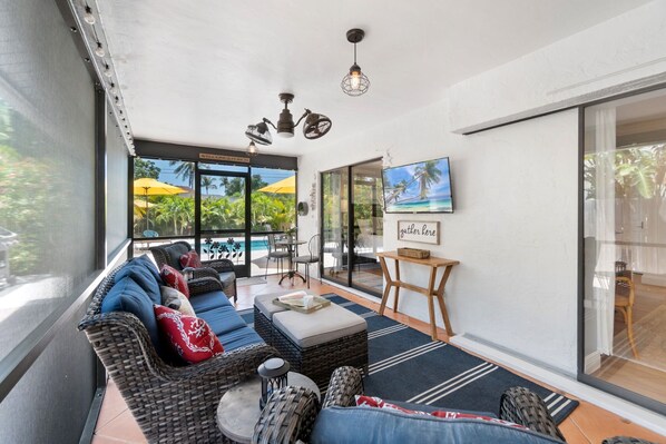 Living area - Sunny Sanctuary w/ Pool - 5 min to Beach! (Naples)