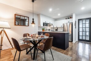 Dining - Mont-Tremblant Golf Getaway (season rentals) (Mont-Tremblant)